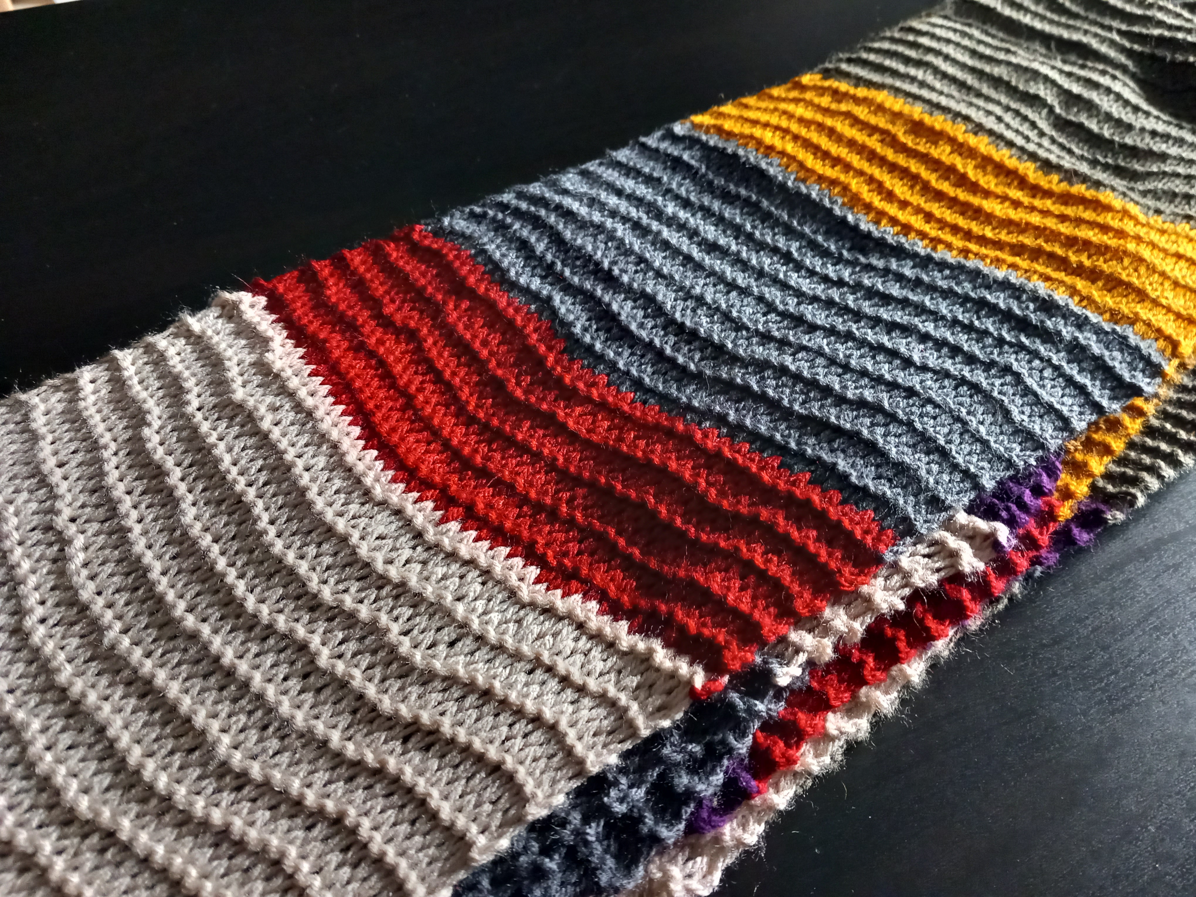 Doctor Who Scarf: It is Done