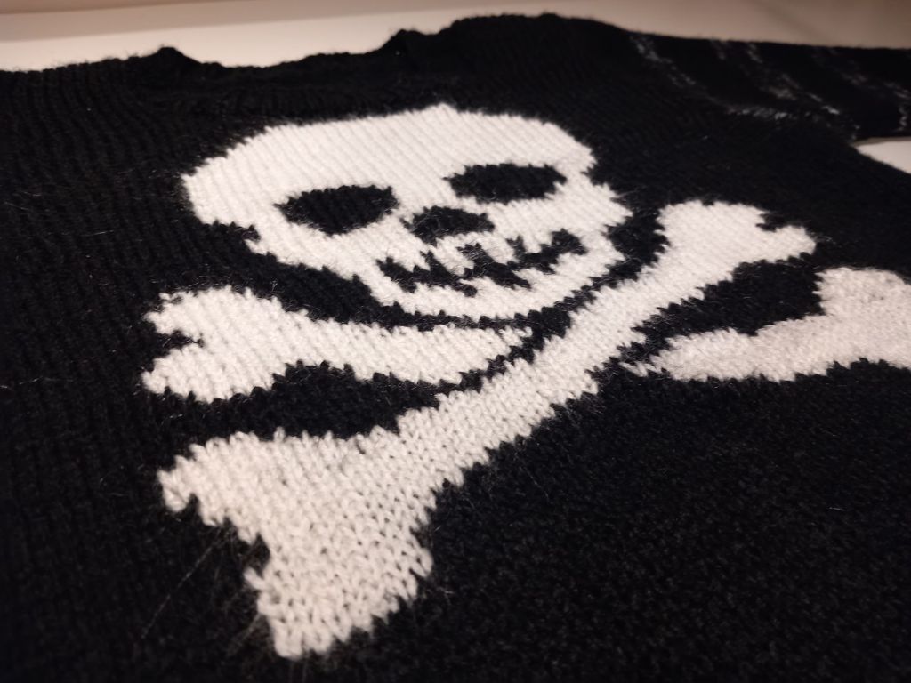 Skull and Crossbones Jumper – It is Done