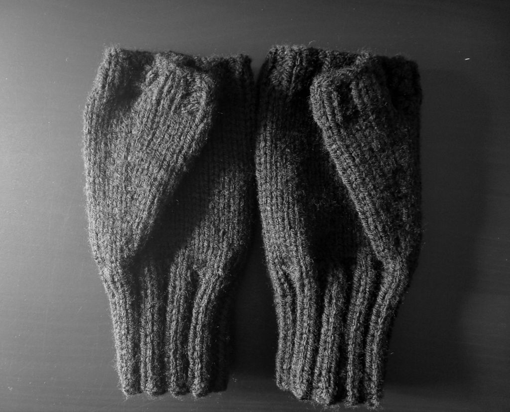 Hundred Minute Mitts