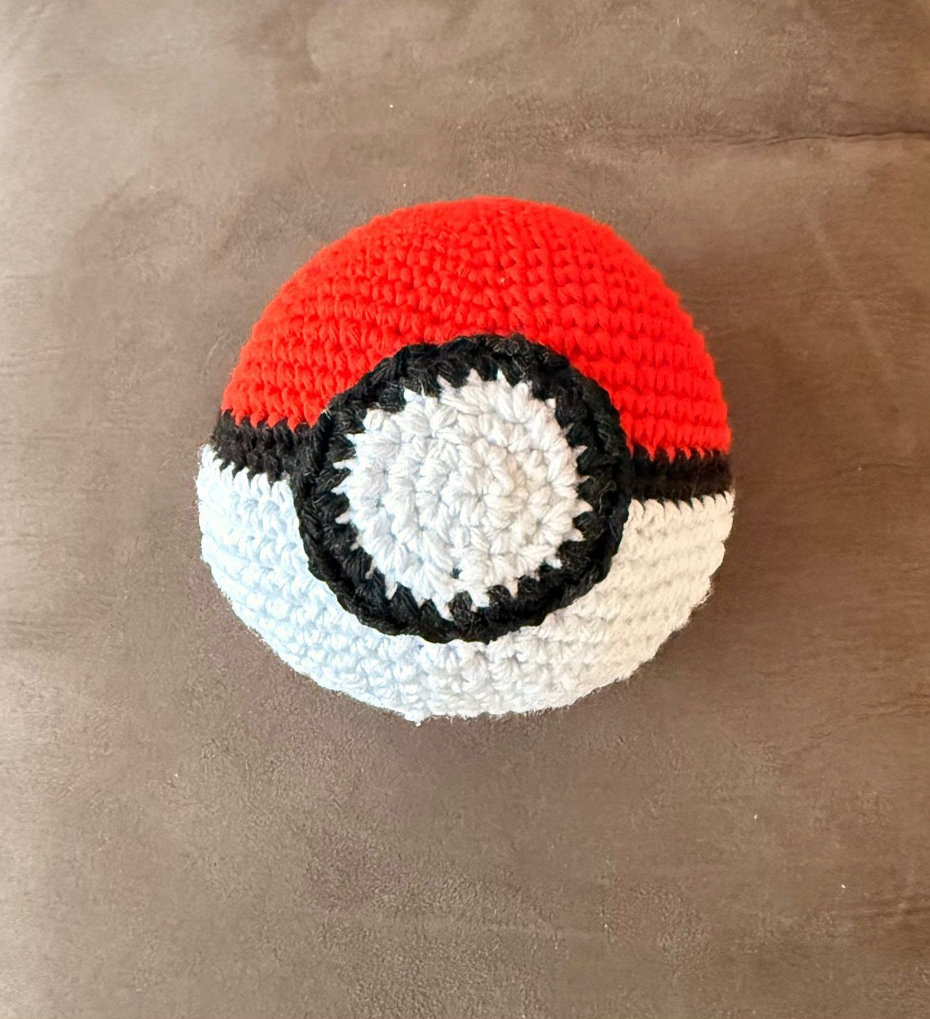 Crochet Poké Ball